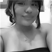 Joven de 18 años titulada en técnica de aux de cuidados de enfermería.